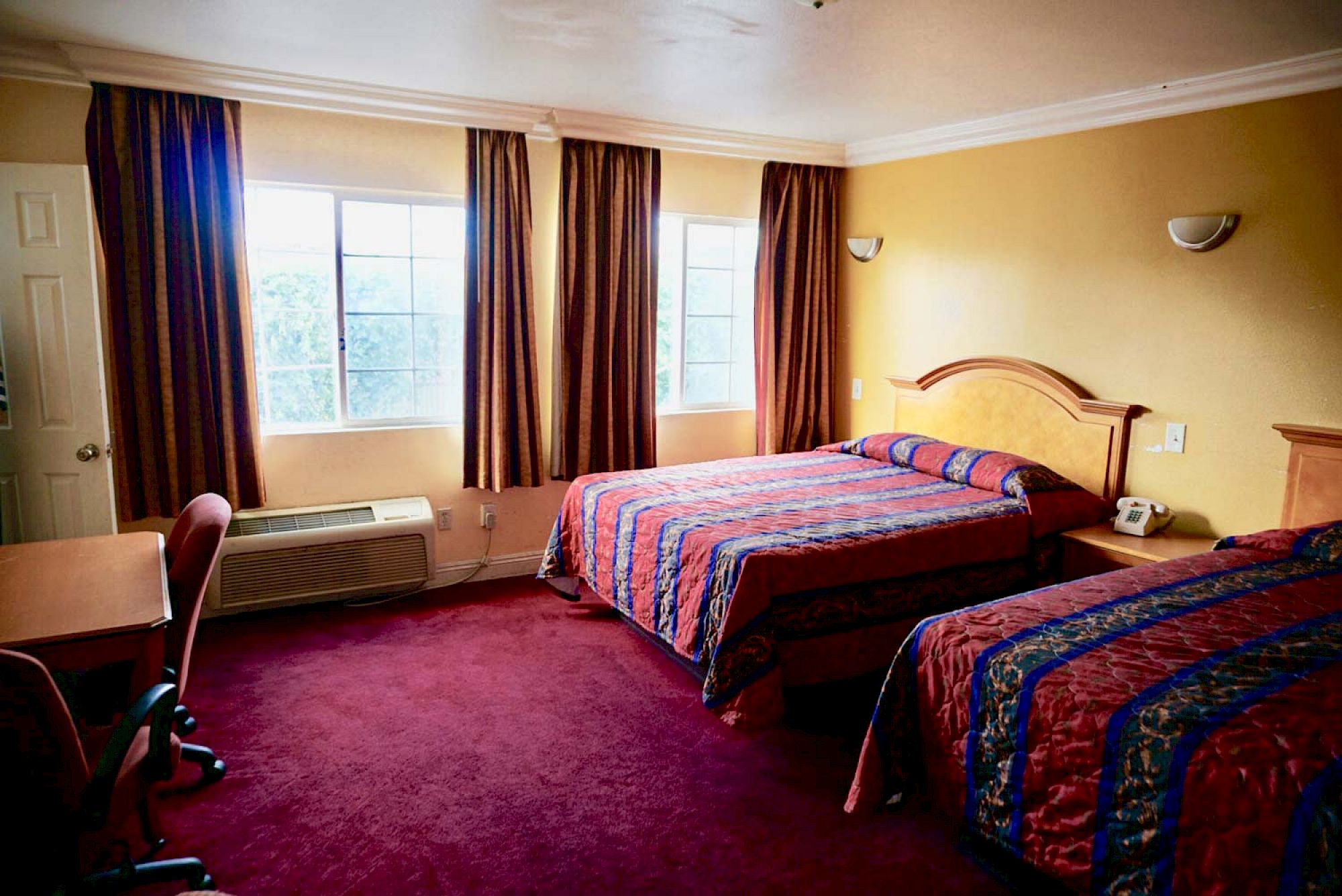 in Gardena California Patio Hotel